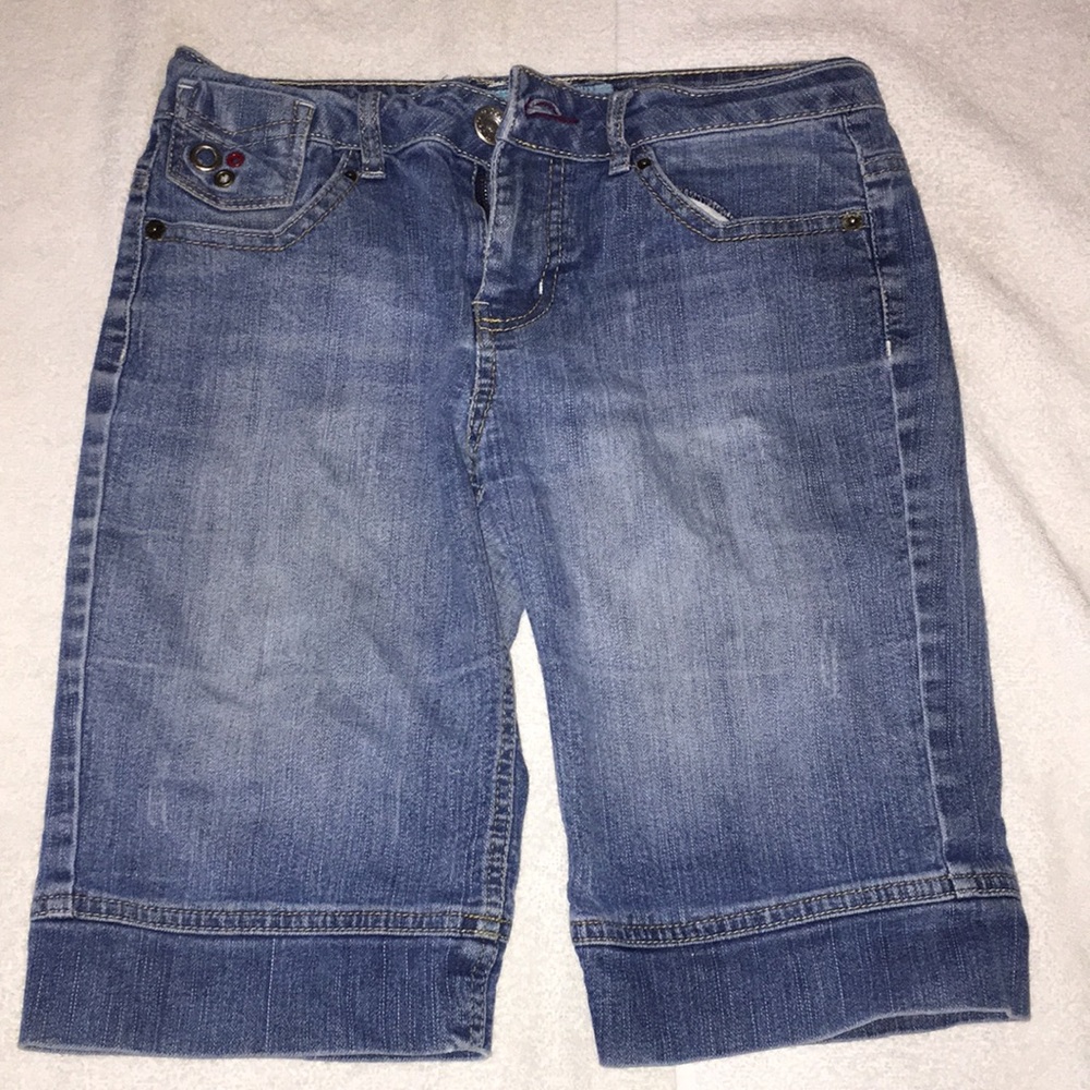Jolt ❤️ Jeans. Blue Jean Burmuda shorts